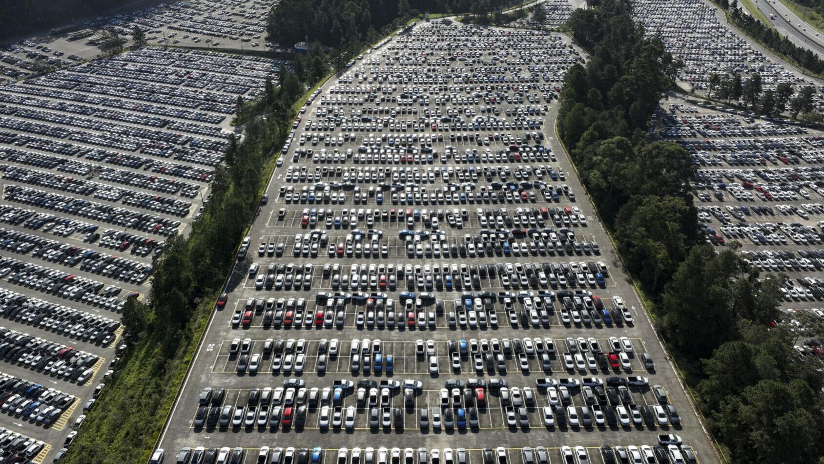 Interactive: Tracking changes in Nebraska's gas prices, vehicle sales and production